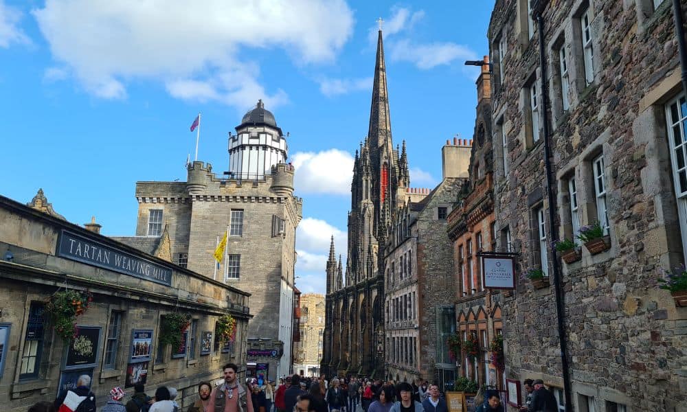 A famous busy street in Edinburgh. The Royal Mile is key place on a one day Edinburgh itinerary.