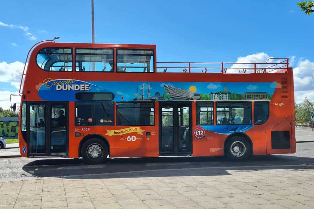 Dundee hop-on-hop-off sightseeing bus. Things to do in Dundee with kids.